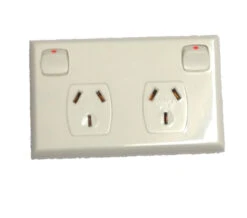 240V DOUBLE POLE DOUBLE POWER POINT SHALLOW PLATE